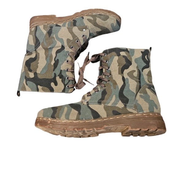 Carrini Ca Collection Women's Green Camo Army Fashion Boots Size 10 - Picture 5 of 8